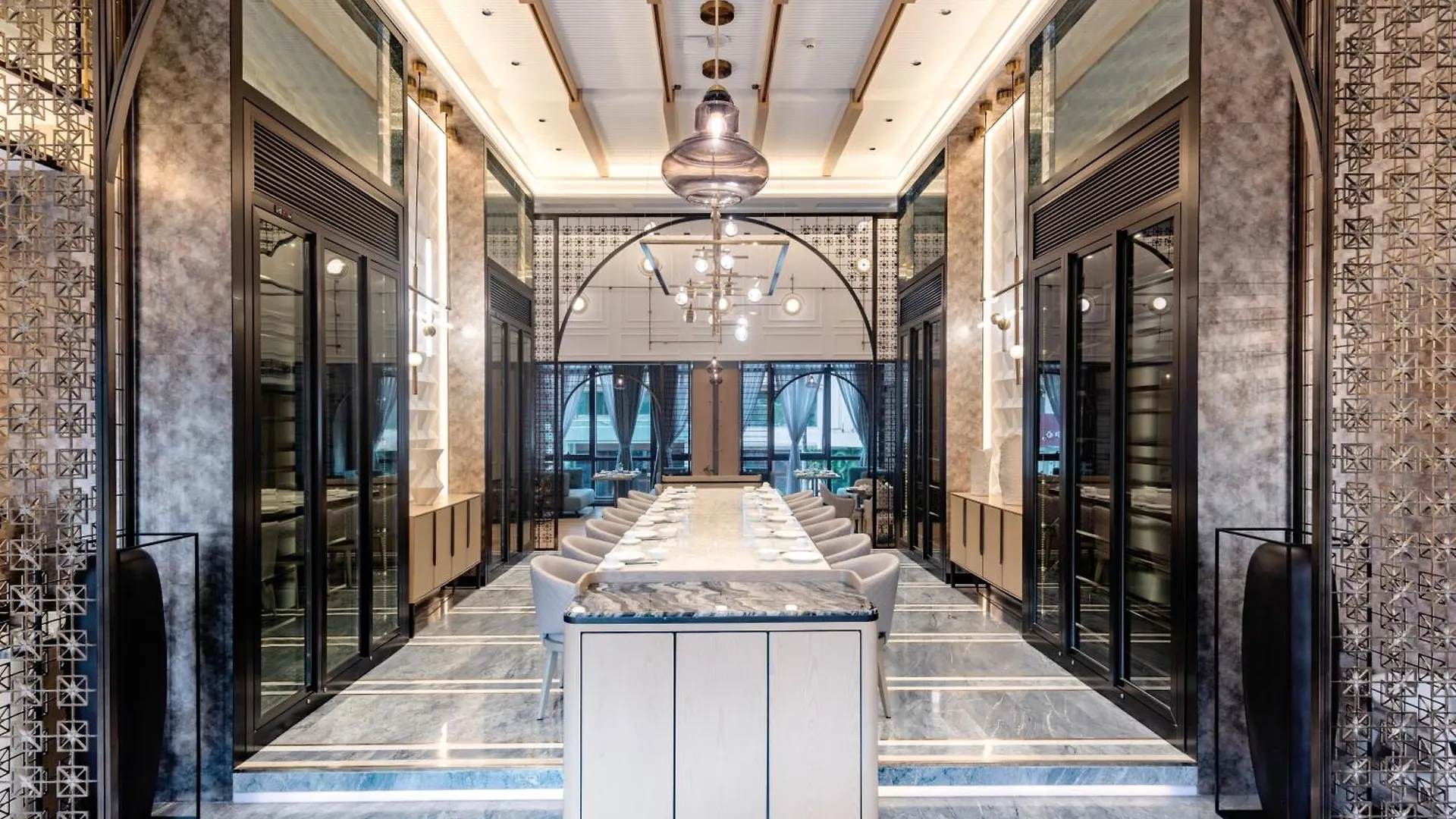 Sanya Golden Phoenix Seaview Hotel