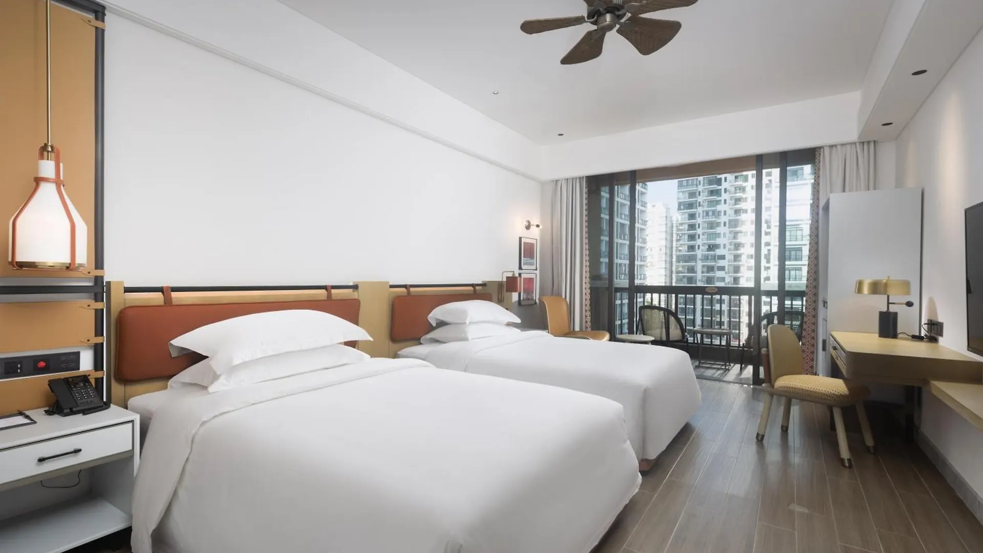 Sanya Golden Phoenix Seaview Hotel