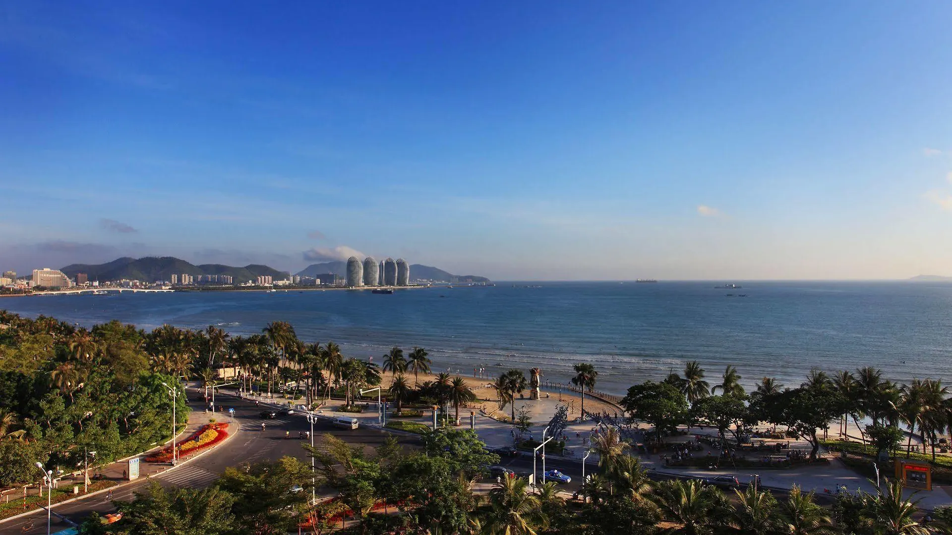 Sanya Golden Phoenix Seaview Hotel